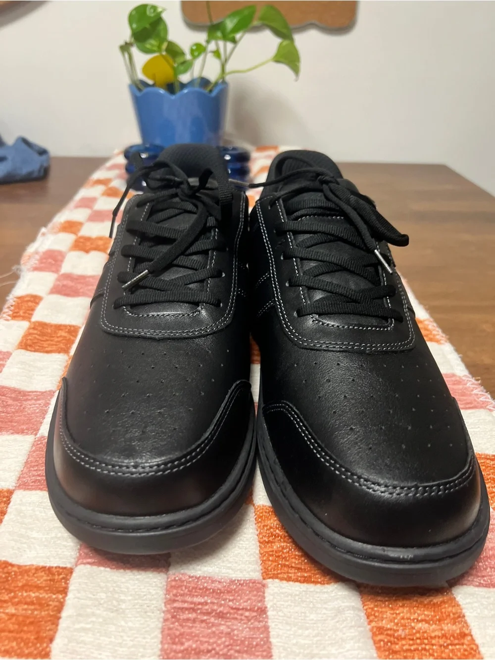 Men’s OrthoFeet Leather Sneakers